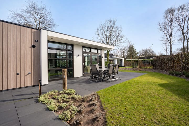 Photo of property Loverensestraat 11R-K27, Cromvoirt