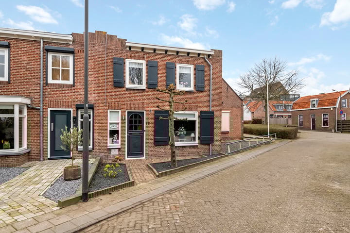 Photo of property Lozestoep 13, Werkendam