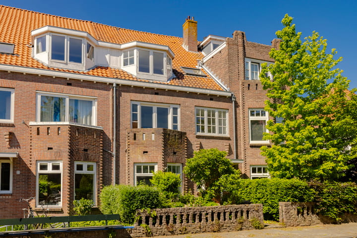 Lucas van Leijdenlaan 13 in Heemstede