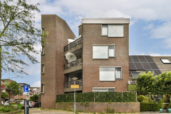 Luchtenburg 113 in Dordrecht