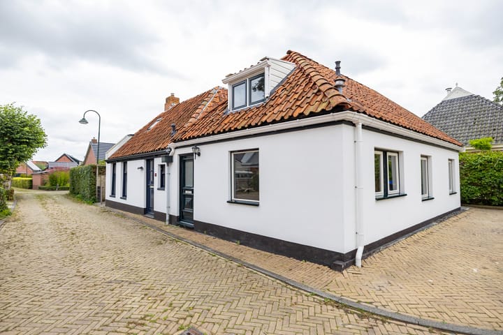 Luddestraat 4 in Thesinge