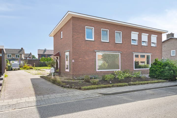 Luipertstraat 19 in Moorveld
