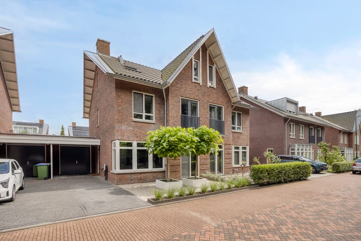 Lunenburg 74 in Veenendaal