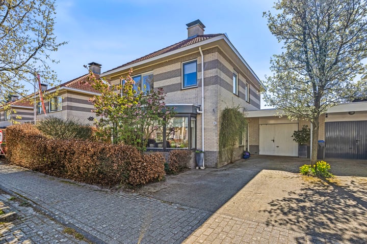 Photo of property Luzernevlinder 161, Meppel