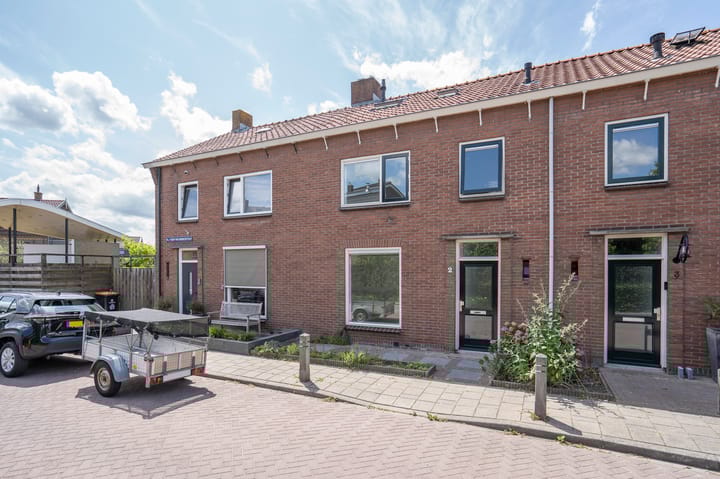 M.J. Veder- van Hobokenstraat 2 in Noordeloos
