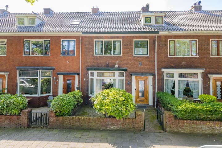 M.K. Hofstedestraat 42 in IJmuiden