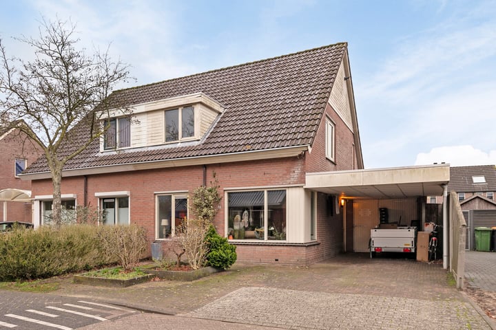 Photo of property Maalacker 33, Vledder