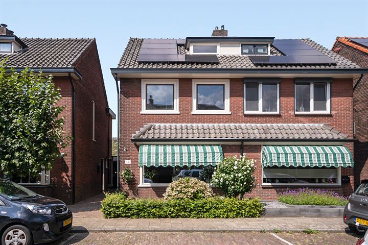 Maanstraat 12 in Hengelo