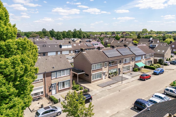 Maanstraat 13 in Berghem