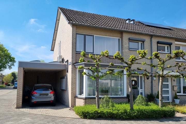Photo of property Maanvisstraat 1, Helmond