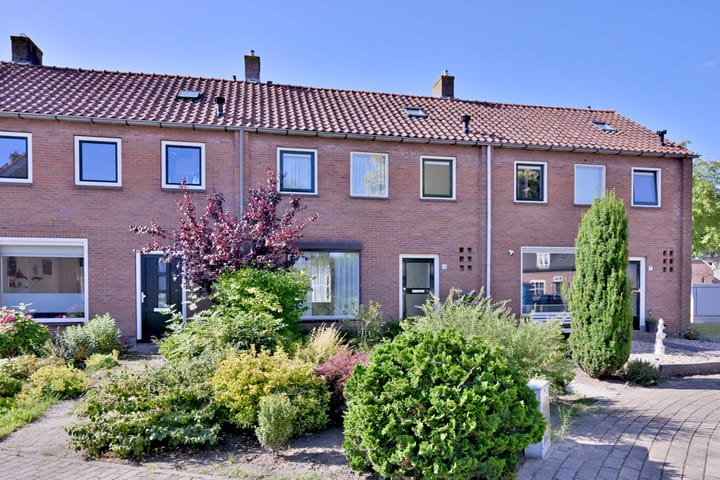 Maarten Munnikplein 16 in Brummen