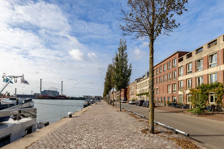 Maashavenkade 155 in Rotterdam