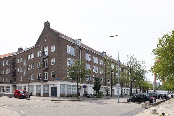 Maaskade 22B in Rotterdam photo