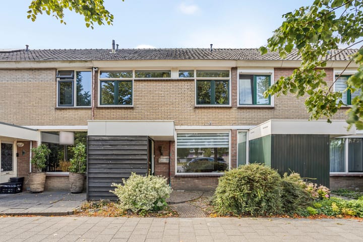 Maasstraat 10 in Rozenburg