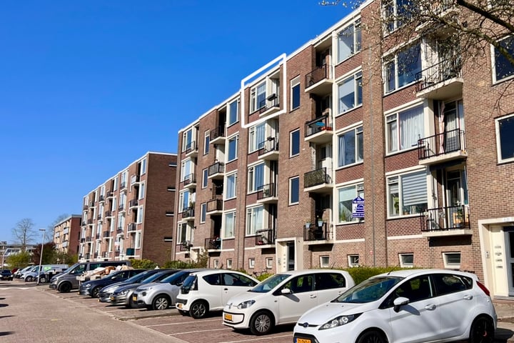 Photo of property Maasstraat 36, Purmerend