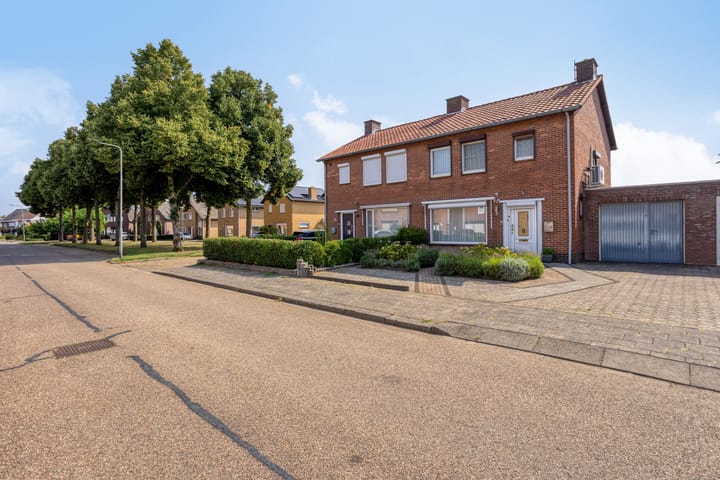 Maasstraat 61 in Maasbracht photo