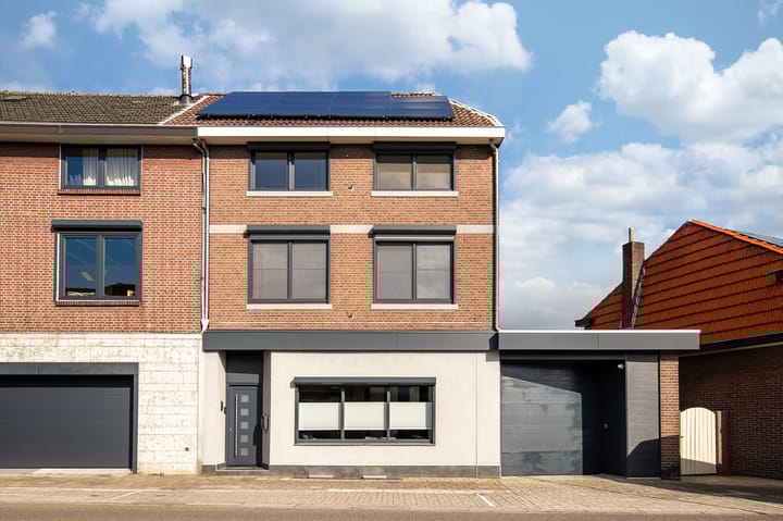 Maastrichterlaan 15 in Landgraaf Foto