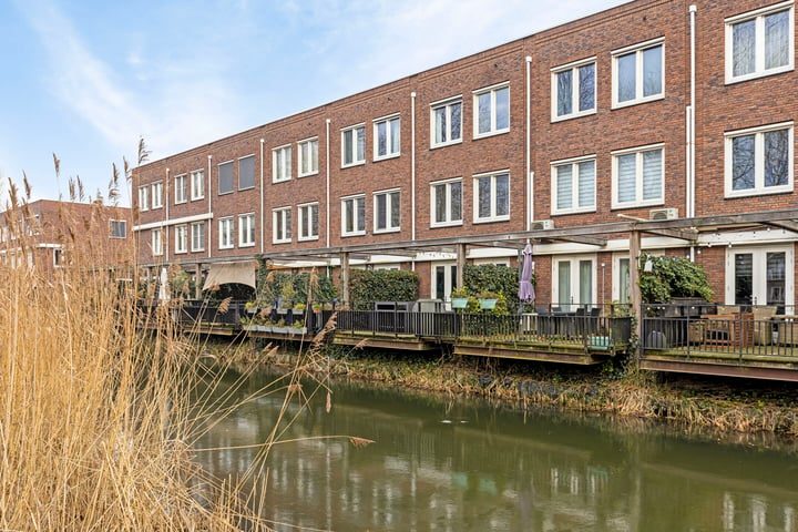 MacBridestraat 24 in Veenendaal