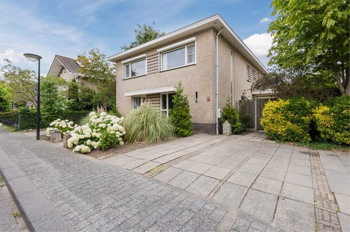 Madagaskarstraat 8 dans Almere photo