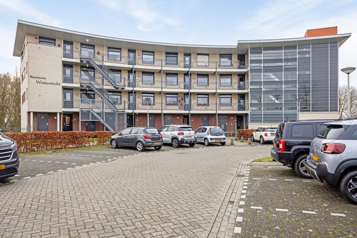 Madeliefberg 90 in Roosendaal