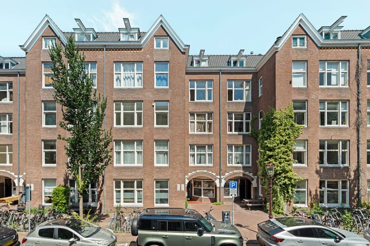 Madurastraat 69B in Amsterdam foto