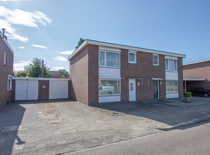 Photo of property Magdalenastraat 9, Heythuysen