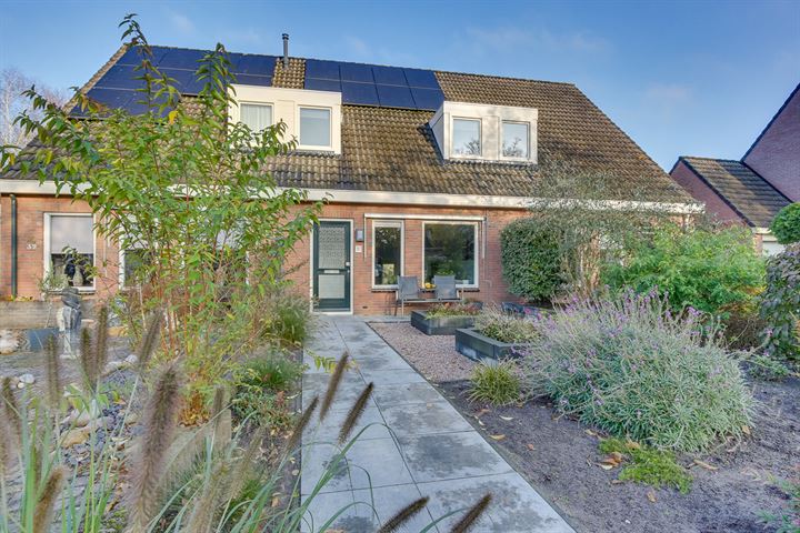 Photo of property Magnolialaan 30, Nieuwleusen