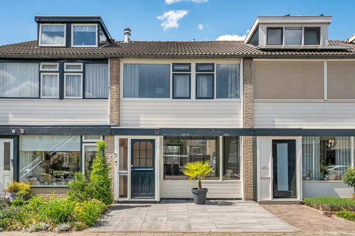Mahlerstraat 15 in Almelo Foto