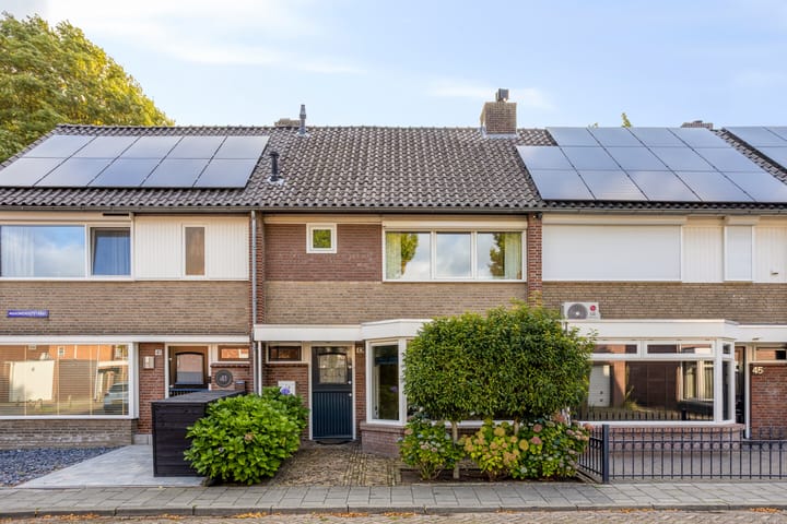 Mahoniehoutstraat 43 in Helmond