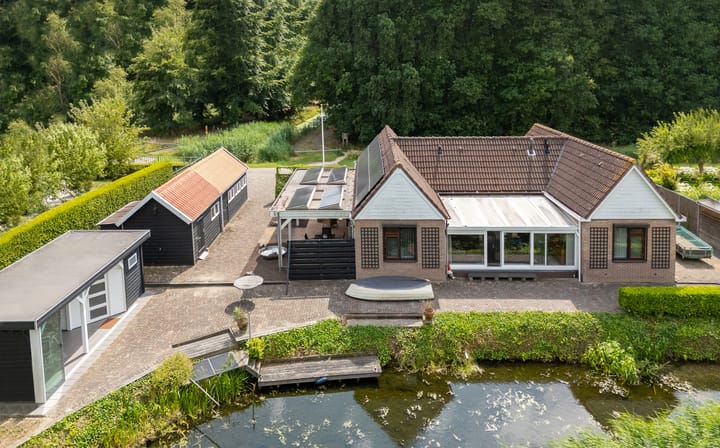 Photo of property Malledijk 12, Spijkenisse