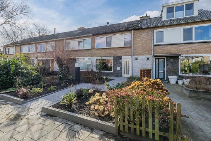 Photo of property Maluslaan 122, Groningen
