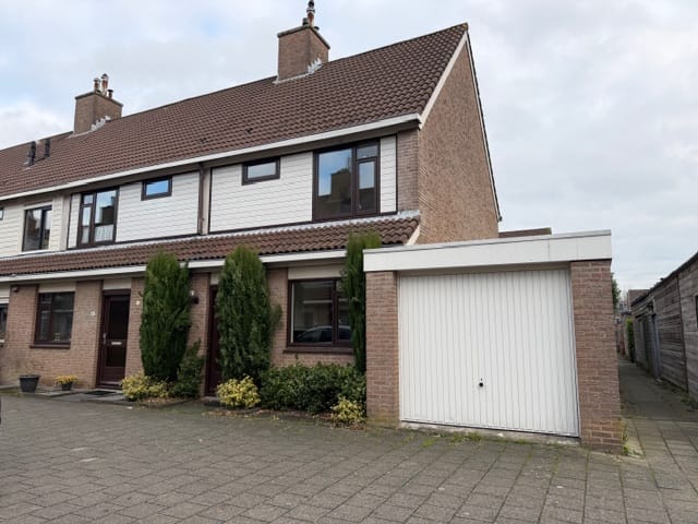 Mandenvlechter 91 in Alphen aan den Rijn