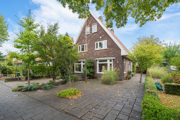 Manegelaan 7 in Hoofddorp
