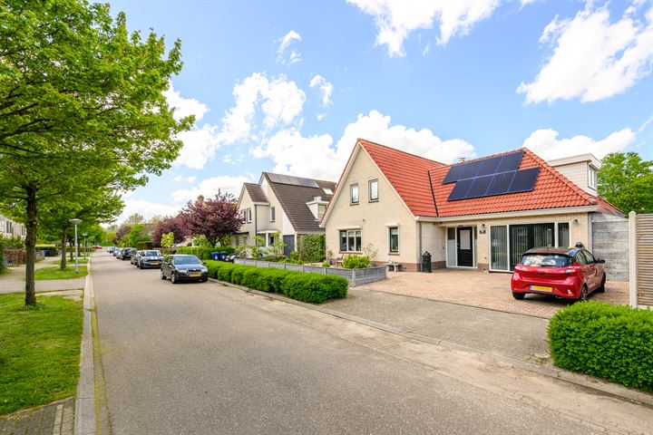 Mangostraat 21 in Almere