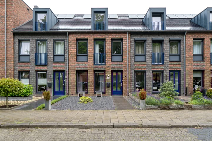 Manitobaplein 13a in Vriezenveen