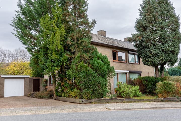 Marconistraat 28 in Hoensbroek