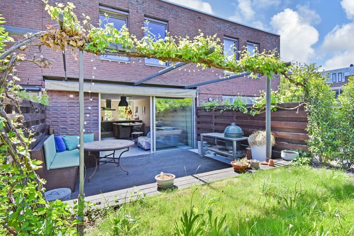 Marga Klompéstraat 41 in 's-Gravenhage foto