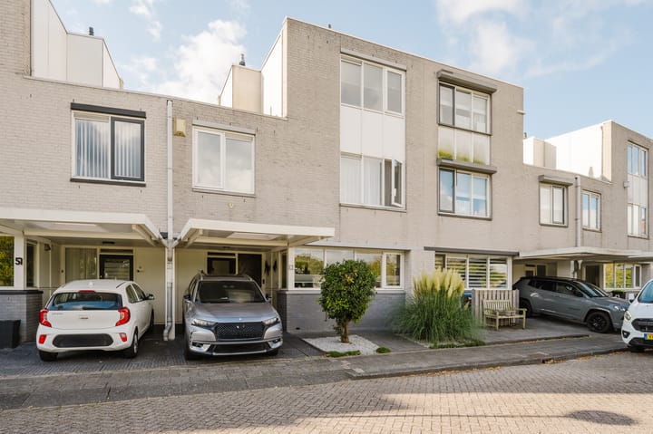 Foto van woning Marga Klompéstraat 53, Spijkenisse