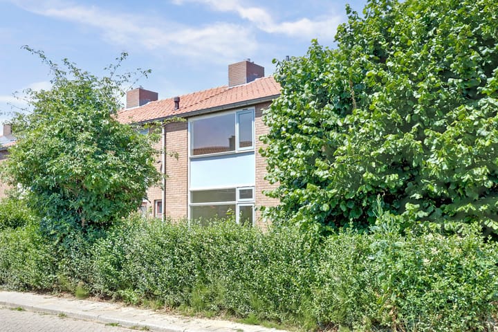 Margrietstraat 2 in Leuth