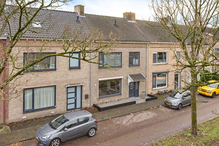 Photo of property Mariastraat 11, Rijen