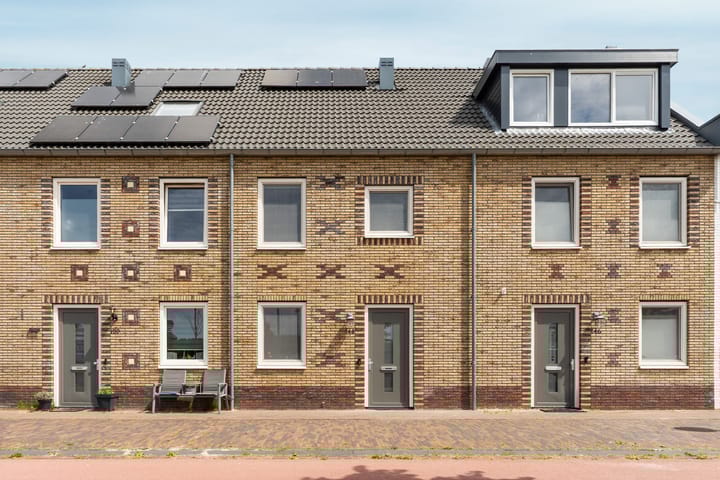 Marie Curielaan 148 in Almere foto