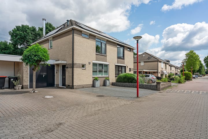 Mariëndaal 42 in Enschede photo