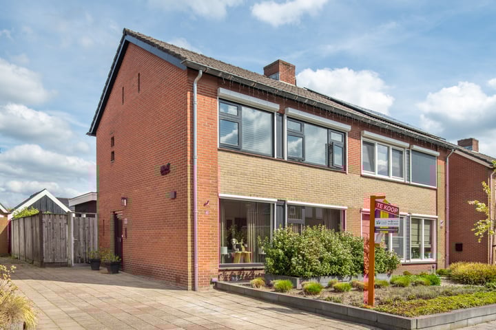 Photo of property Marijkelaan 42, Enter