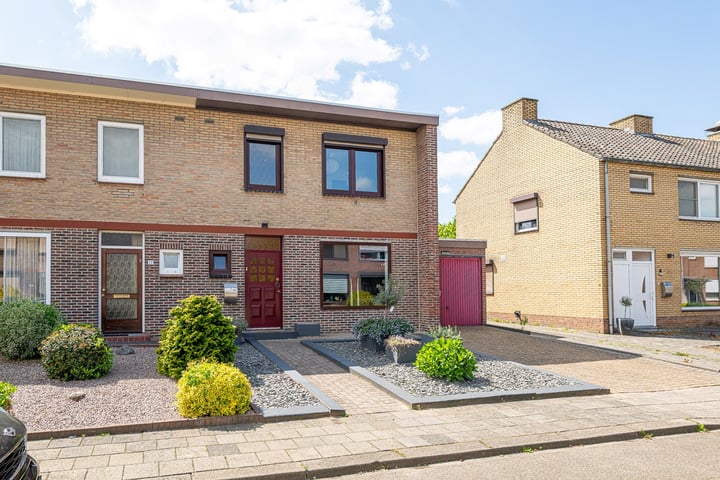 Marijkestraat 15 in Munstergeleen