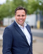 Foto van Marijn de Kinkelder (RMT),  bij Nieuw Wonen Twente Makelaars