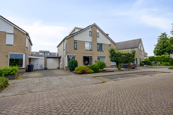Photo of property Marinus Postlaan 34, Kampen