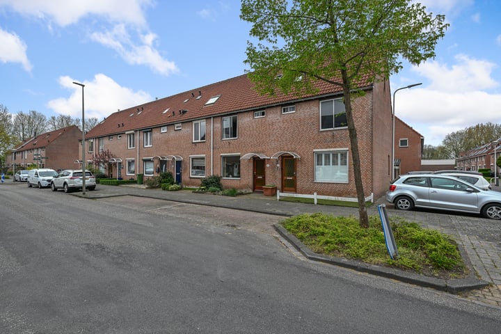 Photo of property Marketentster 42, Alphen aan den Rijn