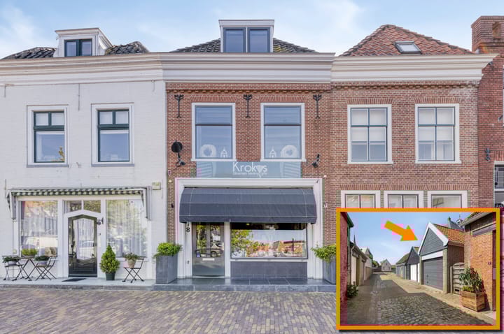 Photo of property Markt 8, Brouwershaven