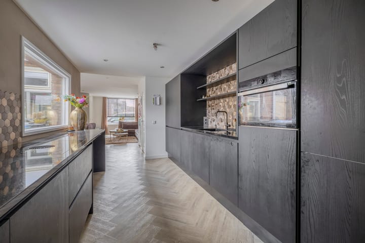 Photo of property Marktstraat 64, Kaatsheuvel