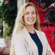 Foto van Marloes Pluijmert - Penners, Makelaar (Directeur) bij Maarten Makelaardij Drechtsteden